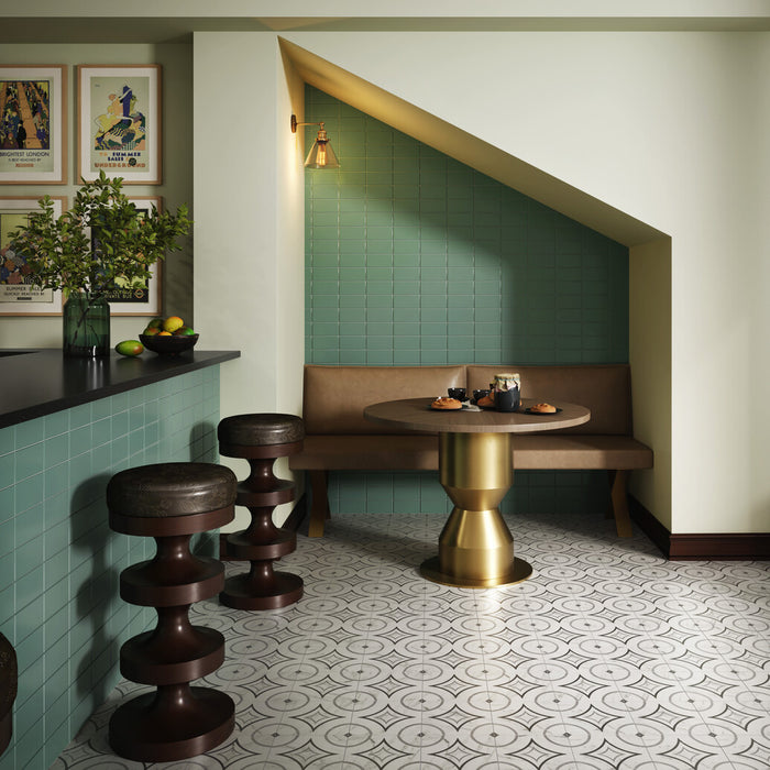 Color Story Wall - Vibrants