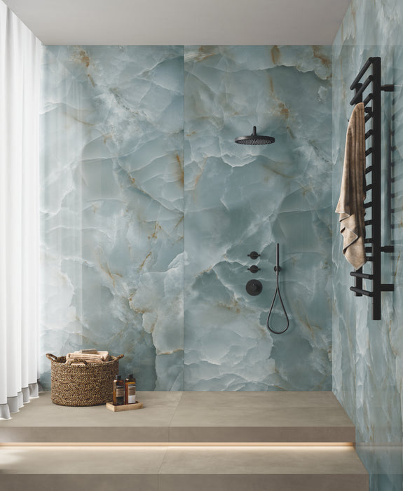 Luminous Onyx